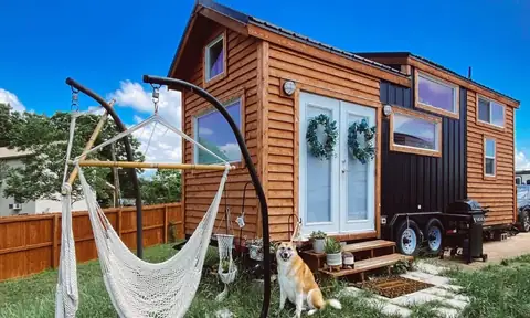 This Couple Has Been On the Move Since 2018 and Yet Saves $8500 a Year